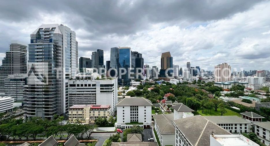 For rent 4 bedrooms condo in Khlong Toei, Bangkok