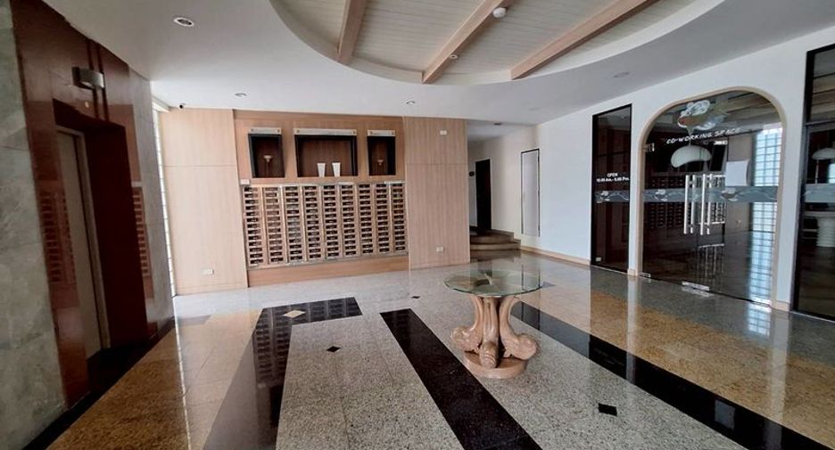 Condo en venta de 1 habitaciones en Si Racha, Chonburi