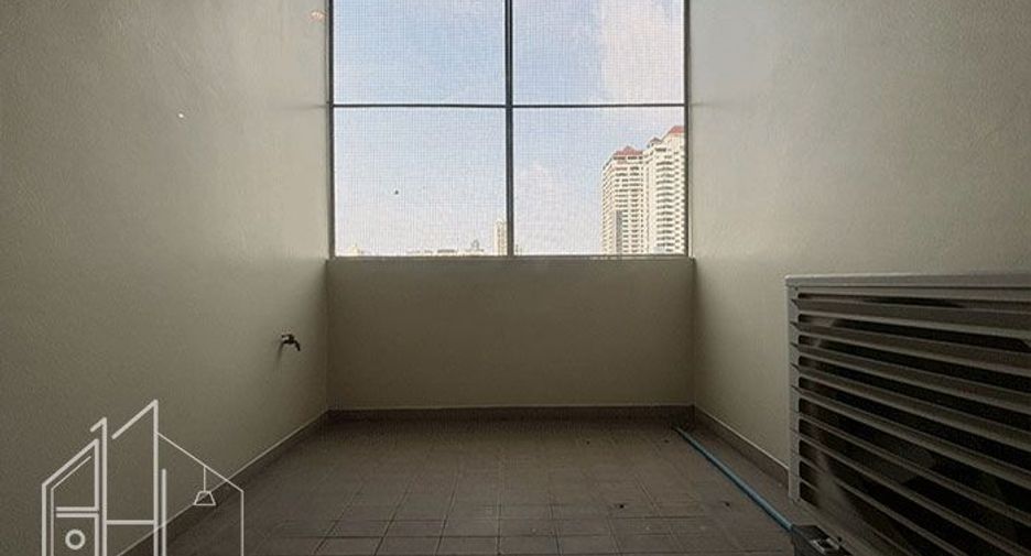 Wohnung zur Miete mit 2 Zimmer in Khlong Toei, Bangkok