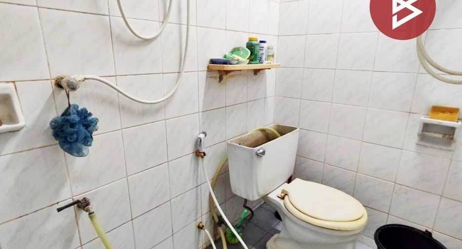 Reihenhaus zum Kauf mit 5 Zimmer in Nong Khaem, Bangkok