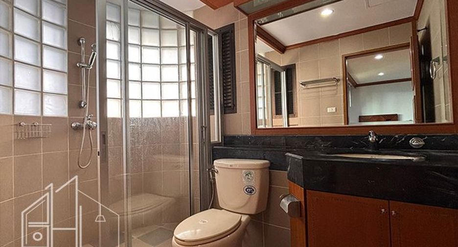 Apartment zur Miete mit 3 Zimmer in Khlong Toei, Bangkok