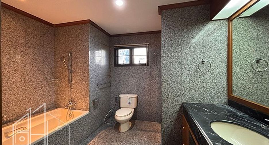 Apartment zur Miete mit 3 Zimmer in Khlong Toei, Bangkok