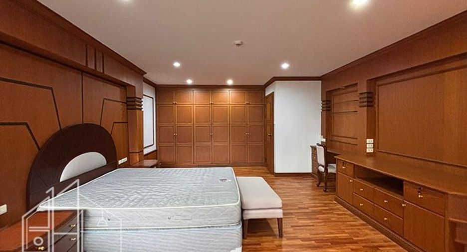Apartment zur Miete mit 3 Zimmer in Khlong Toei, Bangkok