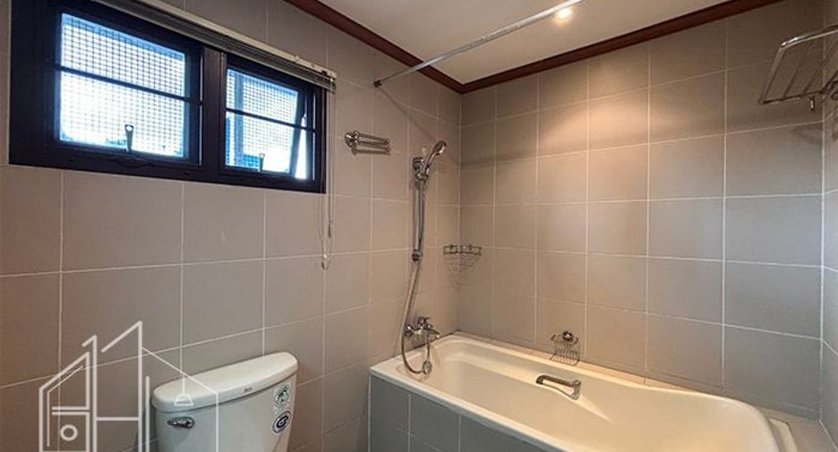 Apartment zur Miete mit 3 Zimmer in Khlong Toei, Bangkok