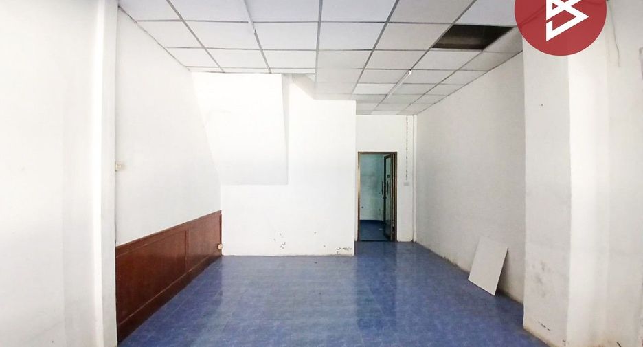 出售 2 卧室 联排别墅 在 Lat Lum Kaeo, Pathum Thani