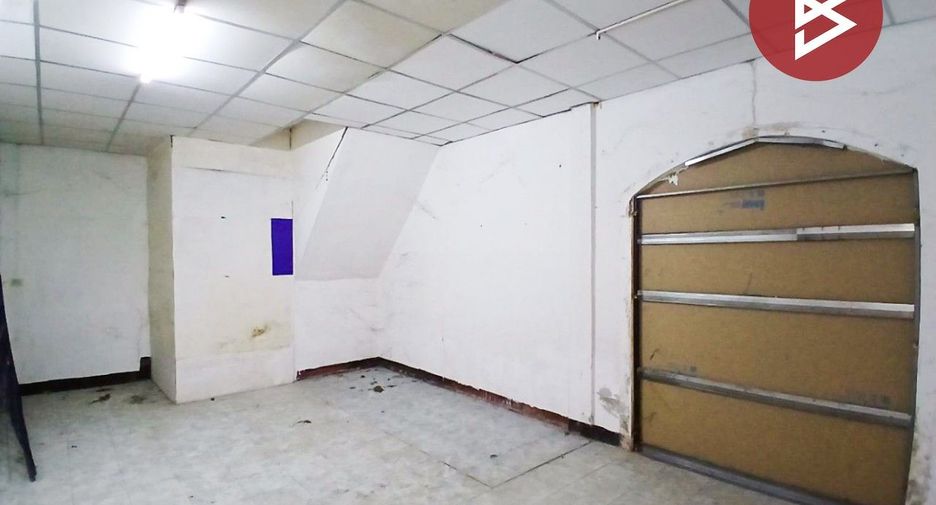 出售 2 卧室 联排别墅 在 Lat Lum Kaeo, Pathum Thani