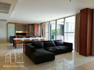 For rent 3 bedrooms apartment in Watthana, Bangkok