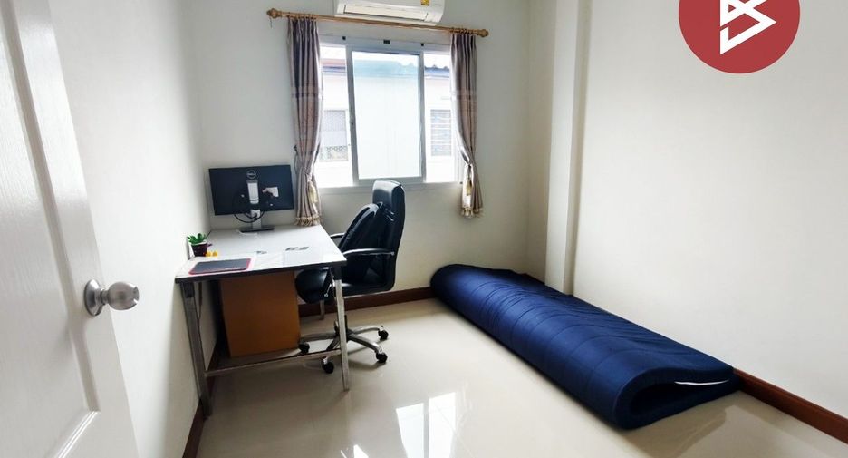 Casa adosada en venta de 3 habitaciones en Mueang Chachoengsao, Chachoengsao
