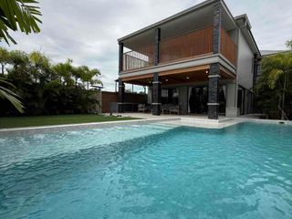 For rent and for sale 4 bedrooms villa in Bang Lamung, Chonburi