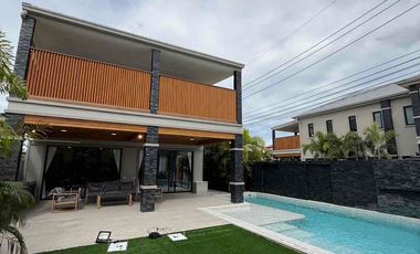 À vendre et à louer 4 chambres villa à East Pattaya, Pattaya