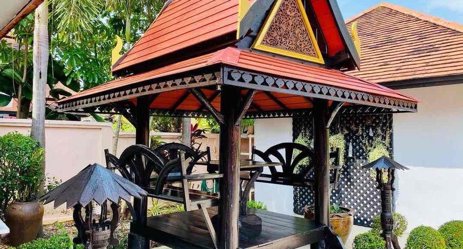 For rent 3 bedrooms villa in East Pattaya, Pattaya