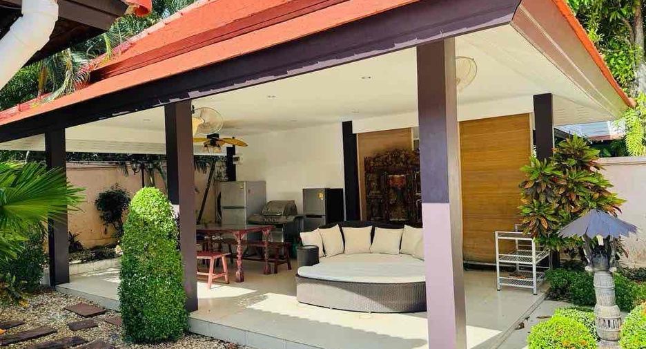 For rent 3 bedrooms villa in East Pattaya, Pattaya