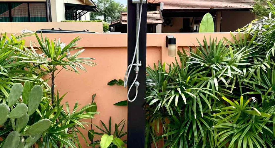 For rent 3 bedrooms villa in East Pattaya, Pattaya