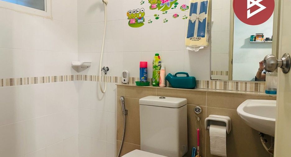 For sale 2 bedrooms townhouse in Bang Khun Thian, Bangkok