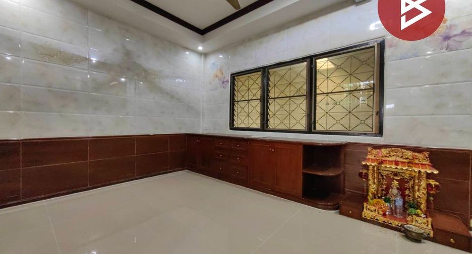 For sale 3 bedrooms townhouse in Bang Bon, Bangkok