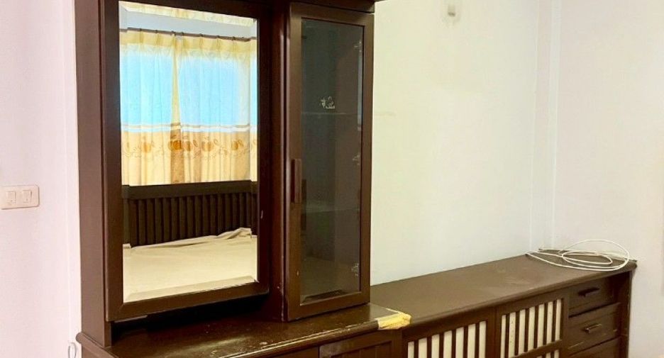 For sale 3 bedrooms townhouse in Bang Phli, Samut Prakan
