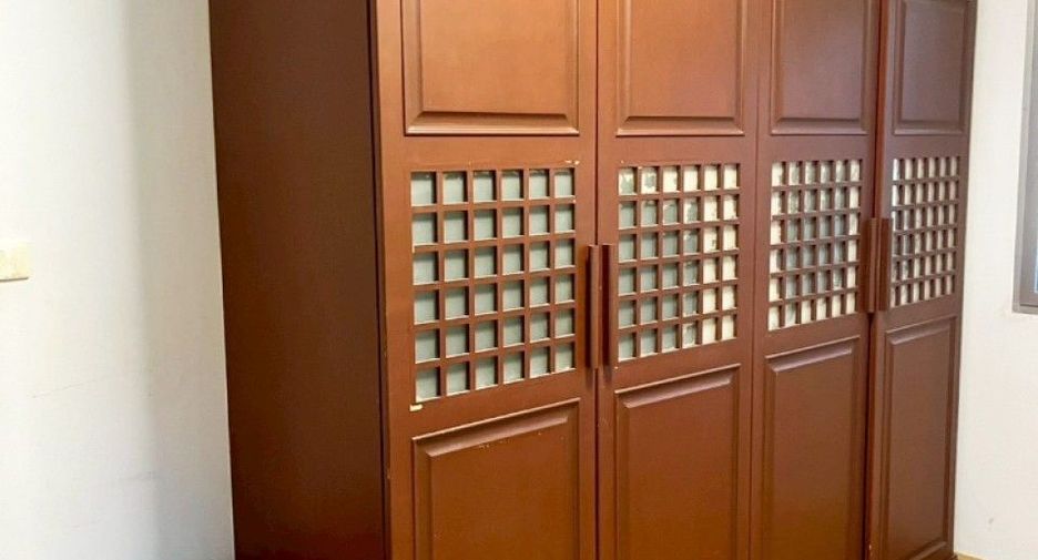 For sale 3 bedrooms townhouse in Bang Phli, Samut Prakan