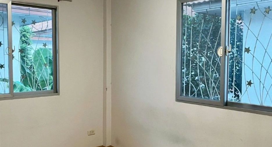For sale 3 bedrooms townhouse in Bang Phli, Samut Prakan