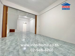 For sale 2 bedrooms townhouse in Mueang Samut Prakan, Samut Prakan