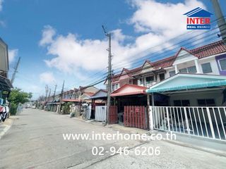 For sale 2 bedrooms townhouse in Mueang Samut Prakan, Samut Prakan