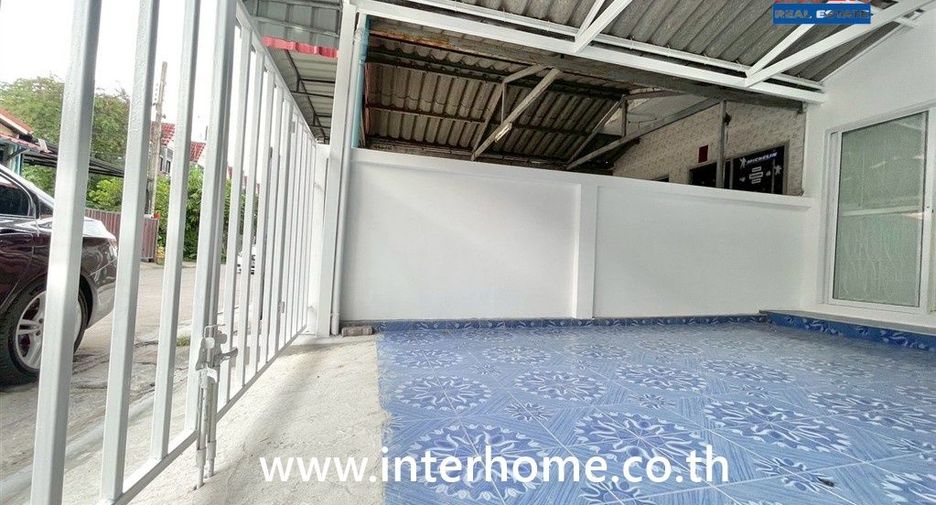 Reihenhaus zum Kauf mit 2 Zimmer in Mueang Samut Prakan, Samut Prakan
