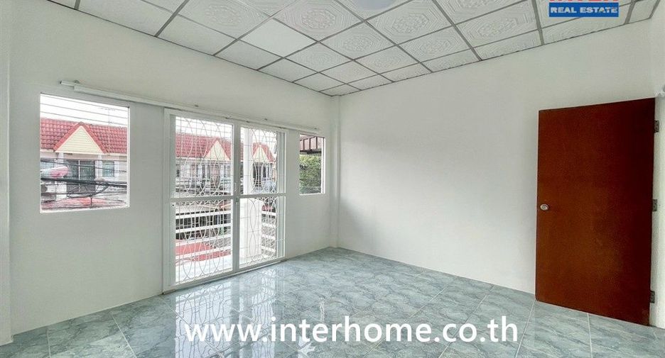 Reihenhaus zum Kauf mit 2 Zimmer in Mueang Samut Prakan, Samut Prakan