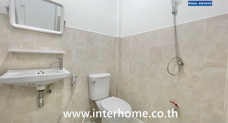 Reihenhaus zum Kauf mit 2 Zimmer in Mueang Samut Prakan, Samut Prakan