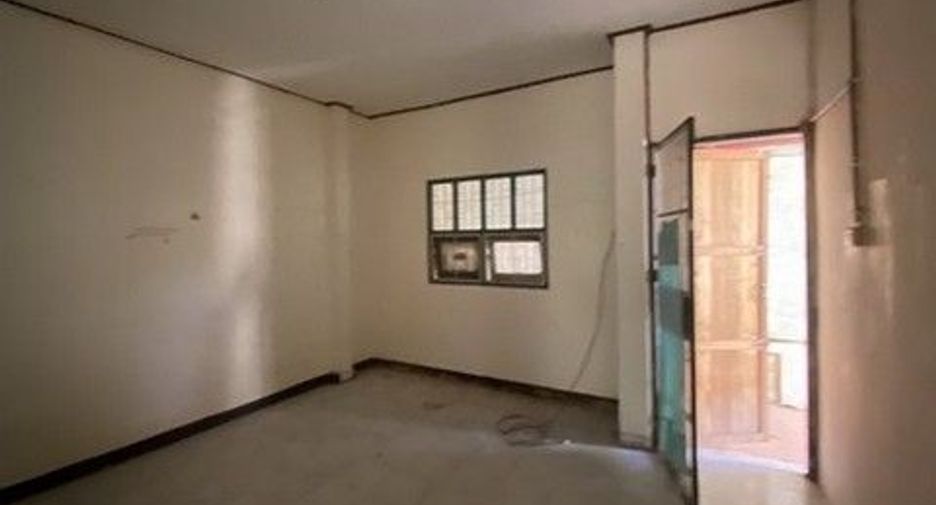 À vendre 1 chambre maison de ville à Mueang Kalasin, Kalasin