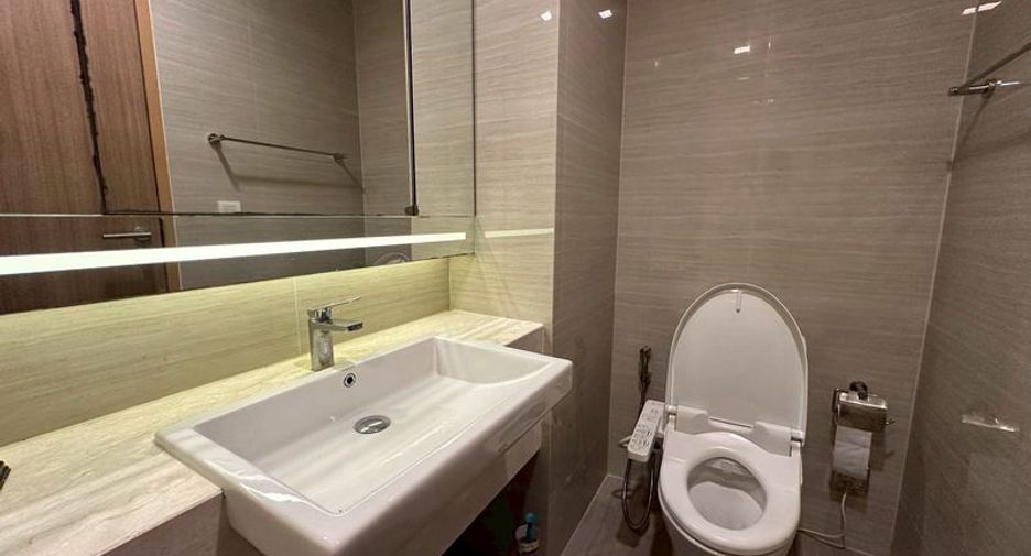 For sale 1 bed condo in Watthana, Bangkok
