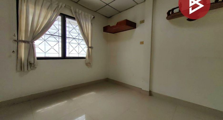 For sale 4 bedrooms townhouse in Bang Phli, Samut Prakan