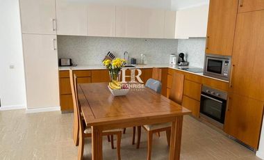 For rent 3 bedrooms condo 