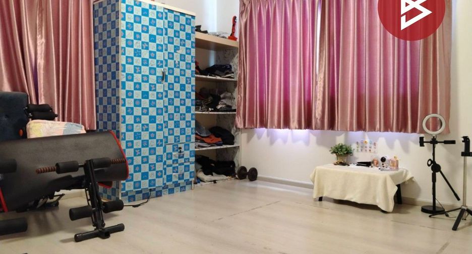 For sale 3 bedrooms house in Bang Khun Thian, Bangkok