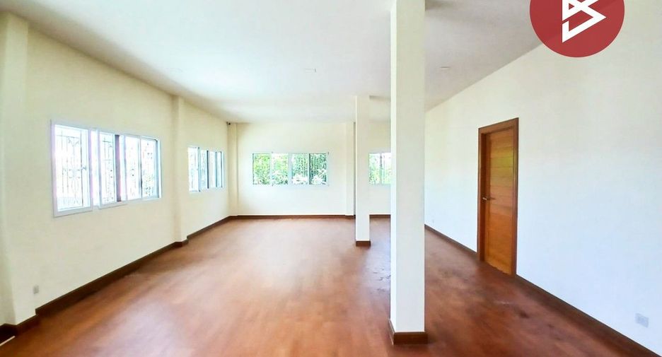 For sale 3 bedrooms house in Mueang Samut Prakan, Samut Prakan