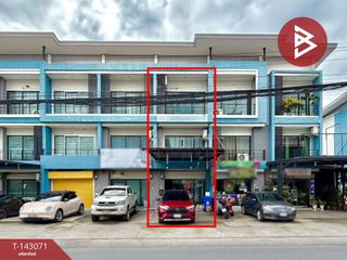 Local comercial en venta de 3 habitaciones en Lam Luk Ka, Pathum Thani