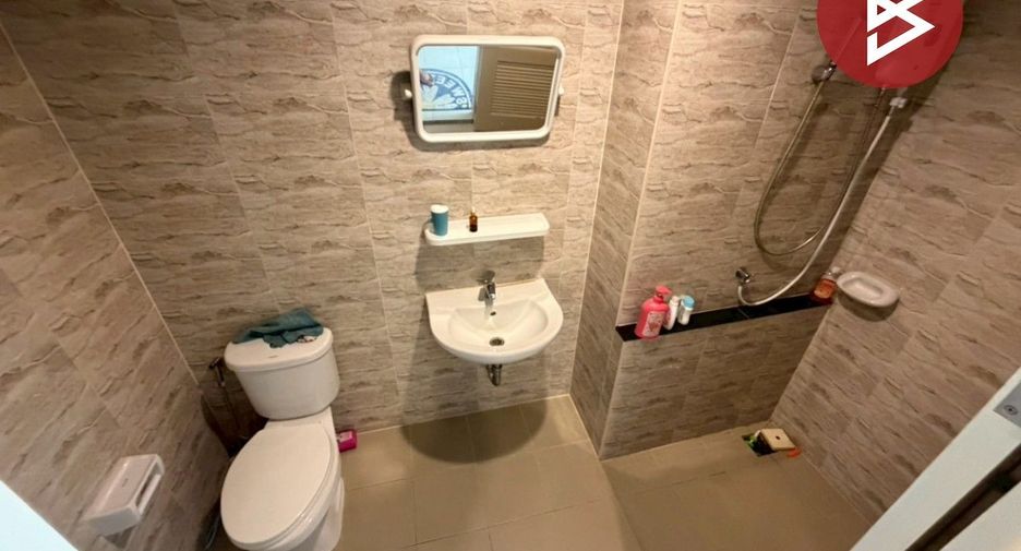 For sale 3 bedrooms retail Space in Lam Luk Ka, Pathum Thani