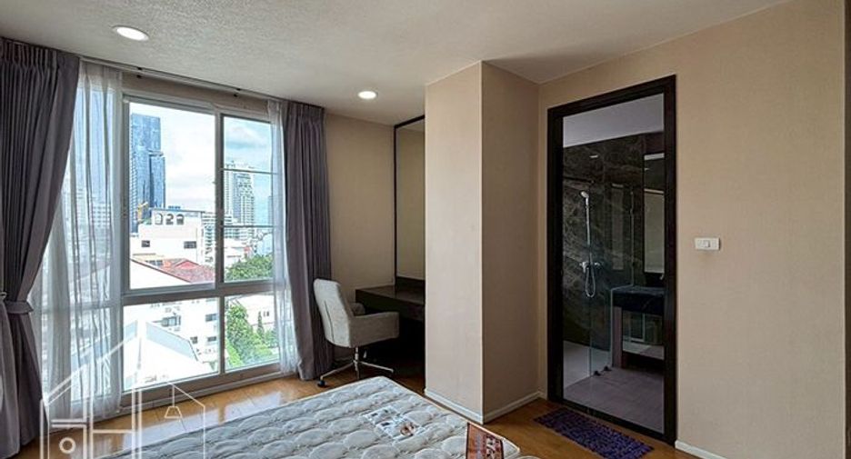 For rent 2 bedrooms condo in Watthana, Bangkok