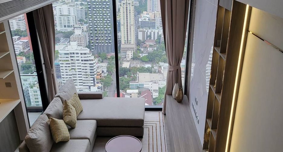 For rent 2 bedrooms condo in Watthana, Bangkok