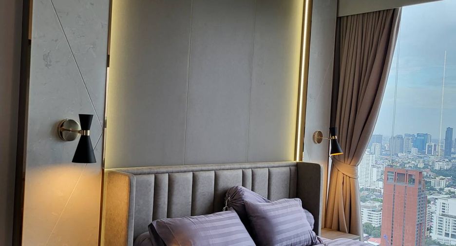 For rent 2 bedrooms condo in Watthana, Bangkok