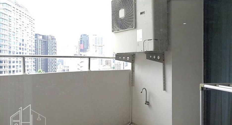 À louer et à vendre 3 chambres condo à Watthana, Bangkok