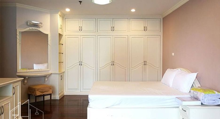 À louer et à vendre 3 chambres condo à Watthana, Bangkok