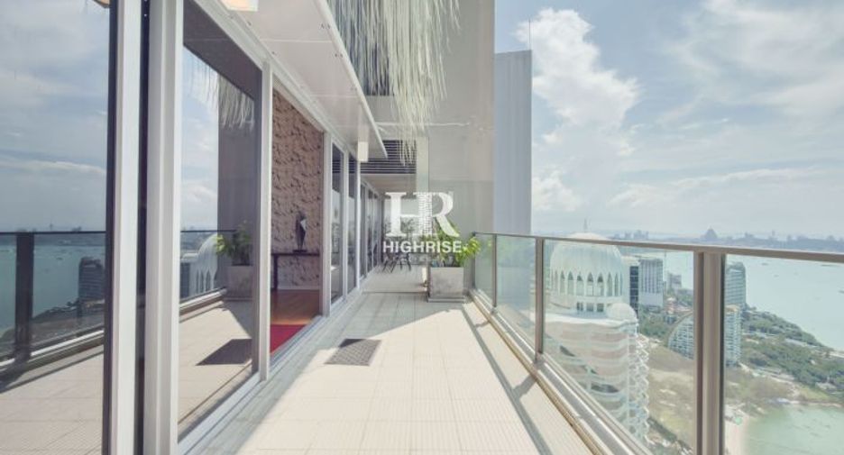 For rent 4 bedrooms condo in North Pattaya, Pattaya
