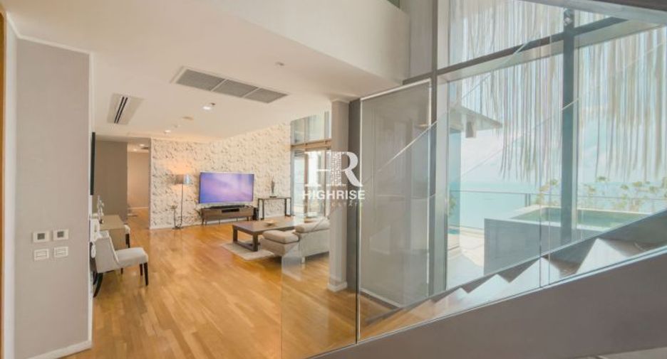 For rent 4 bedrooms condo in North Pattaya, Pattaya