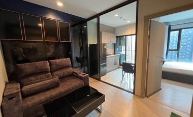 À louer 1 chambre condo à Huai Khwang, Bangkok