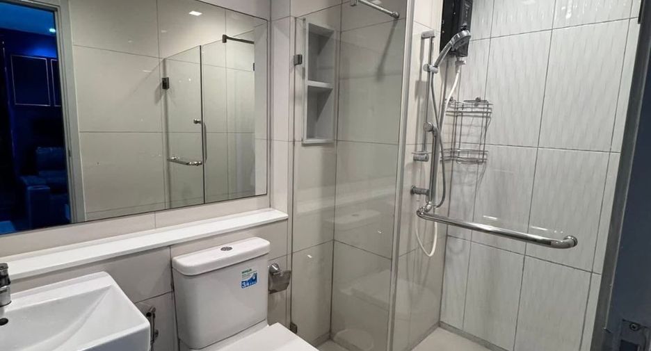 Condo en alquiler de 1 habitaciones en Huai Khwang, Bangkok