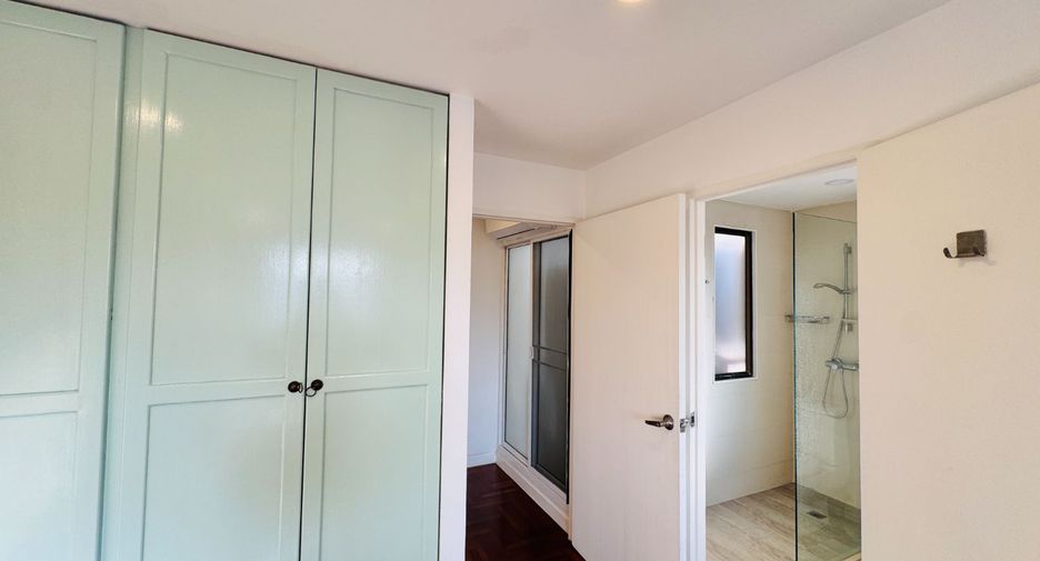 Condo en alquiler de 3 habitaciones en Pathum Wan, Bangkok