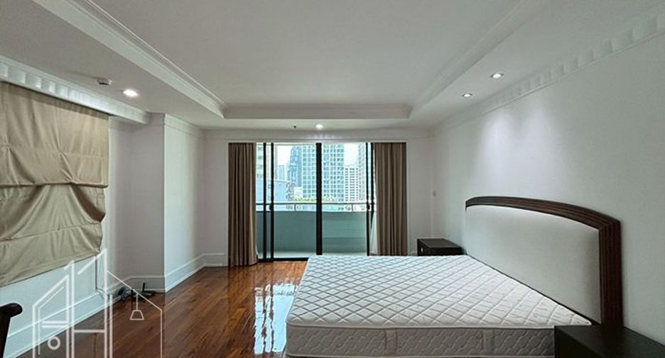 À louer 3 chambres condo à Watthana, Bangkok