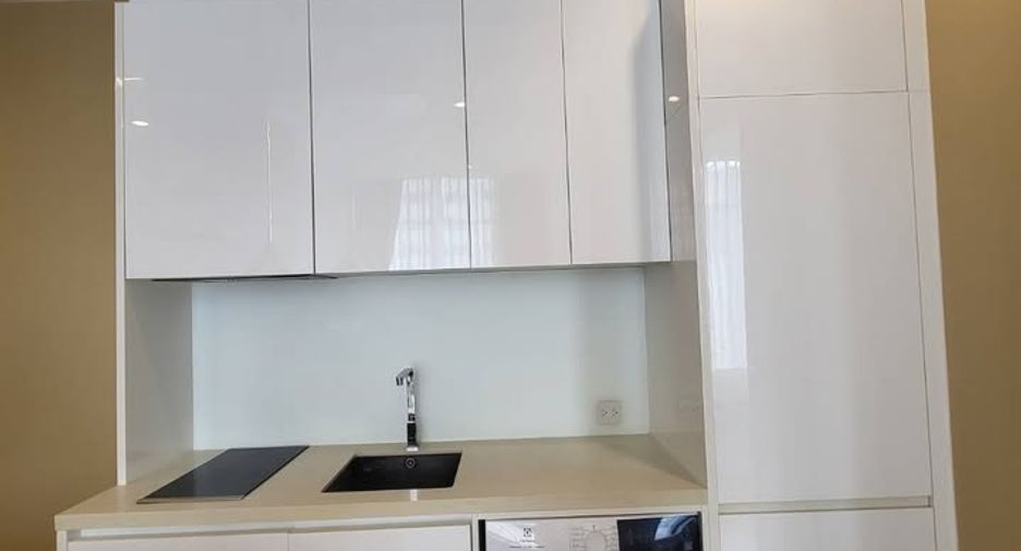 Condo en alquiler de 1 habitaciones en Watthana, Bangkok