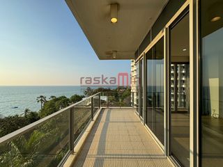 For rent 3 bedrooms condo in Bang Lamung, Chonburi