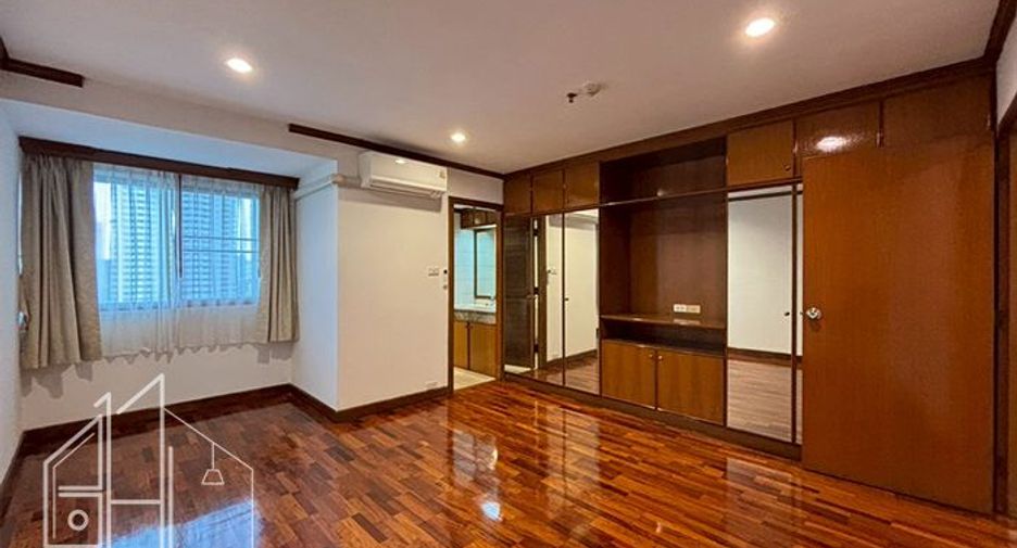 Аренда 4 спальни апартаменты в Щаттхана, Бангкок