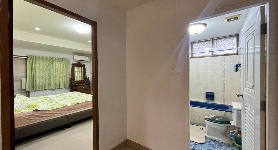 For rent 3 bedrooms house in Mueang Chiang Mai, Chiang Mai